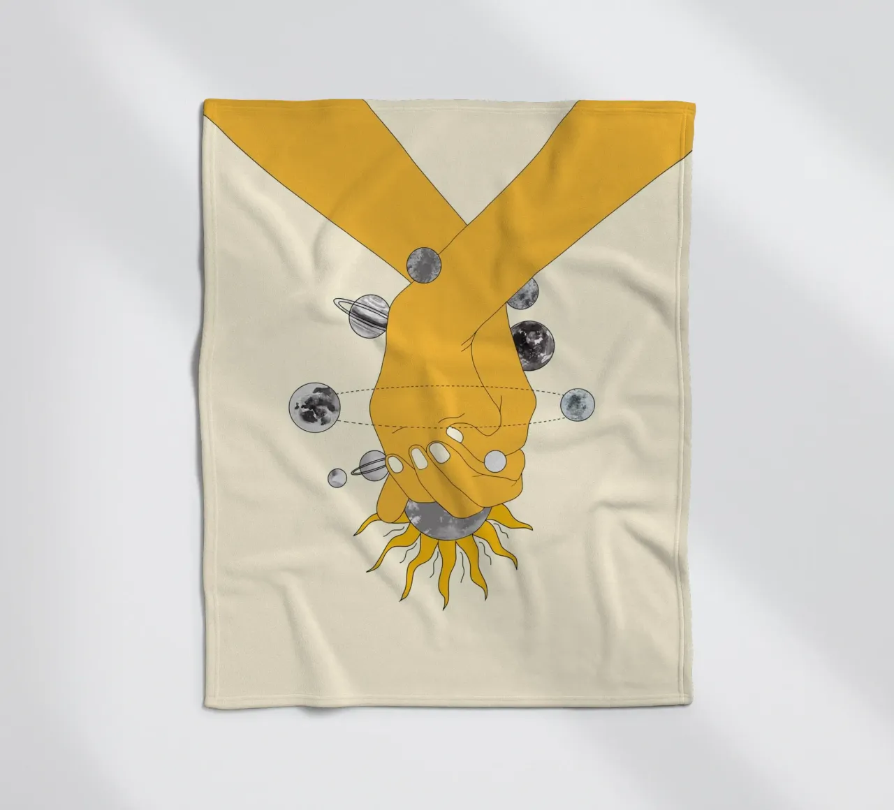 Everything Revolves Around Us coperta in pile da Nadjaa