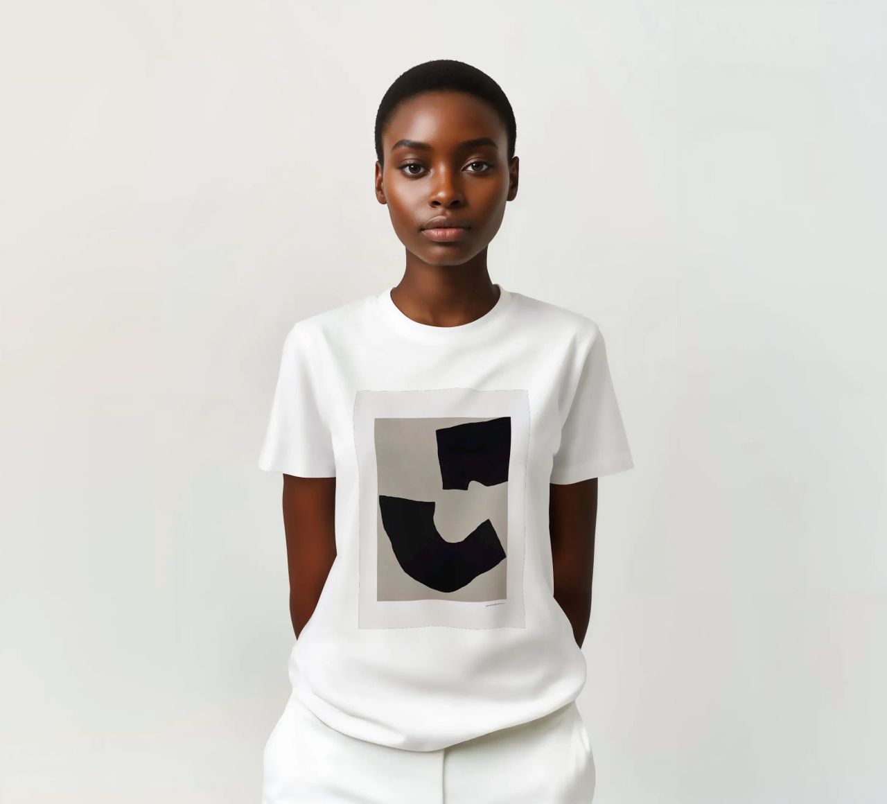 Mock Up n. 1 t-shirt da Birgitpopshop