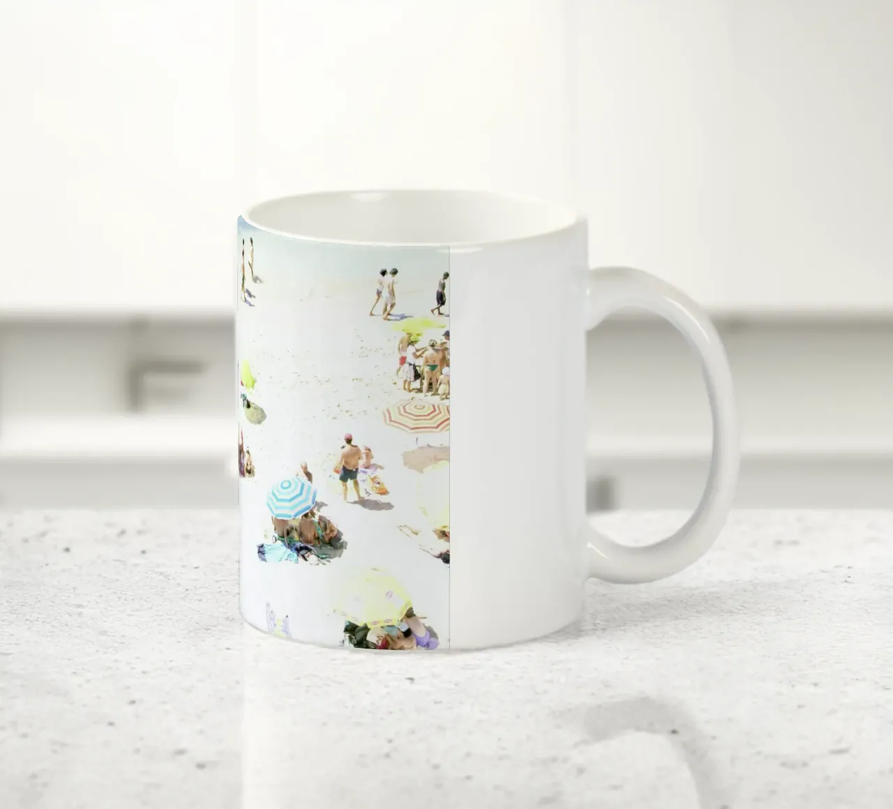 happy days taza de cerámica de Ingrid Beddoes