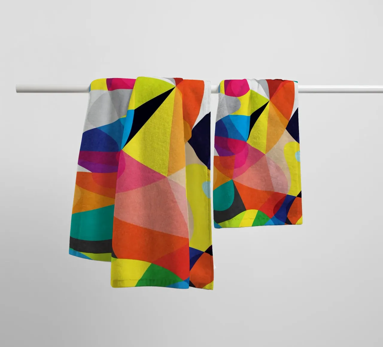 New Ways - Abstraktes geometrisches Muster Handtuch von lovely lines