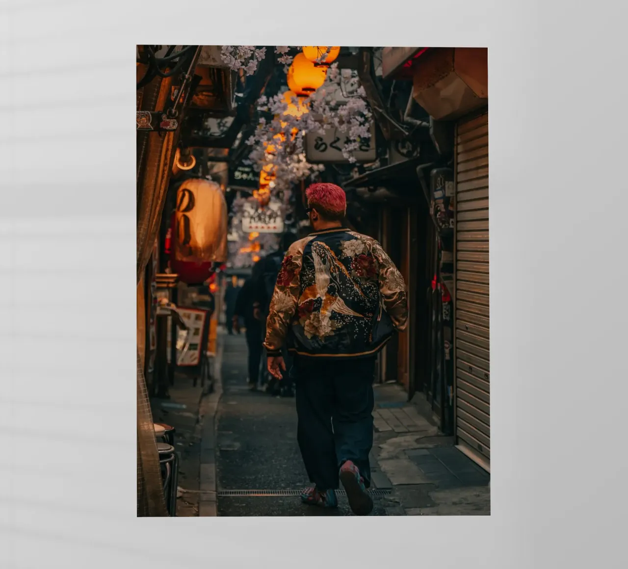 Scena di strada a Tokyo, Giappone pellicola backlit da Marcel Bisig