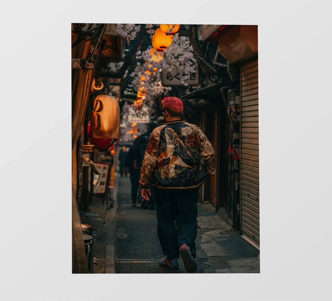 Scena di strada a Tokyo, Giappone pellicola backlit da Marcel Bisig