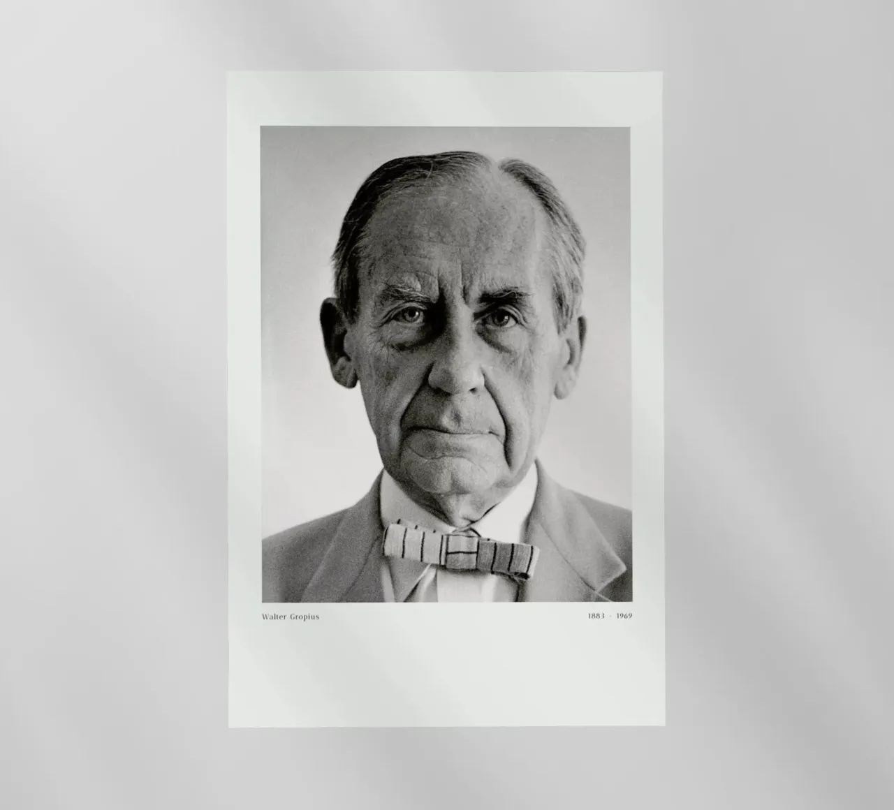 Franz Hubmann - Portrait of Walter Gropius pellicola backlit da ARTOTHEK