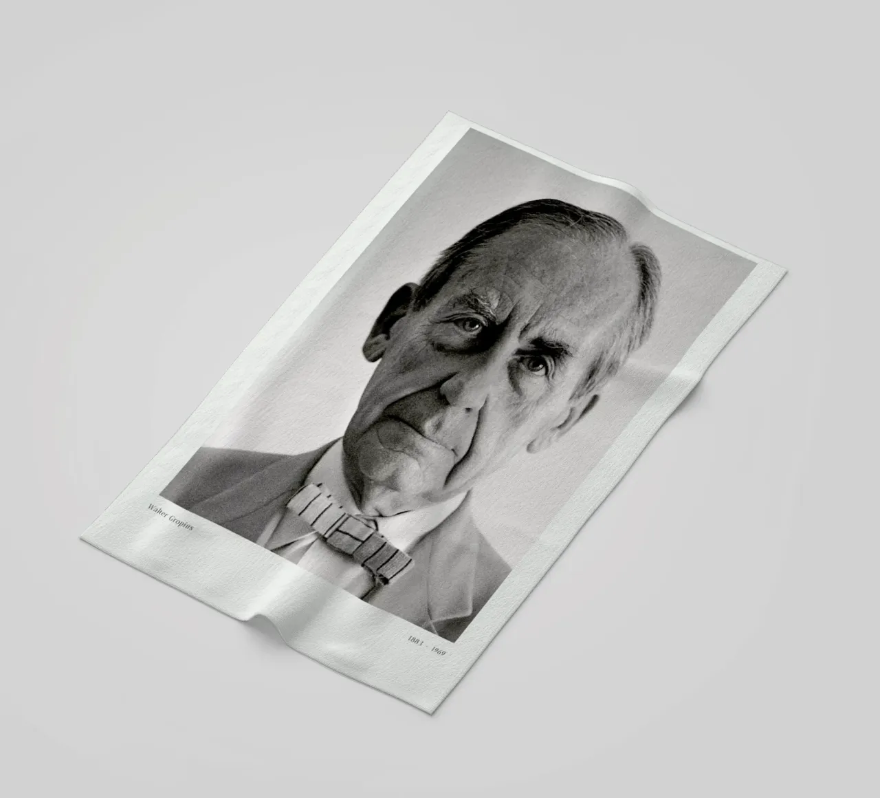 Franz Hubmann - Portrait of Walter Gropius telo mare da ARTOTHEK