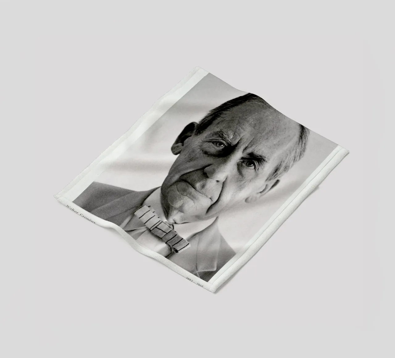 Franz Hubmann - Portrait of Walter Gropius coperta in pile da ARTOTHEK
