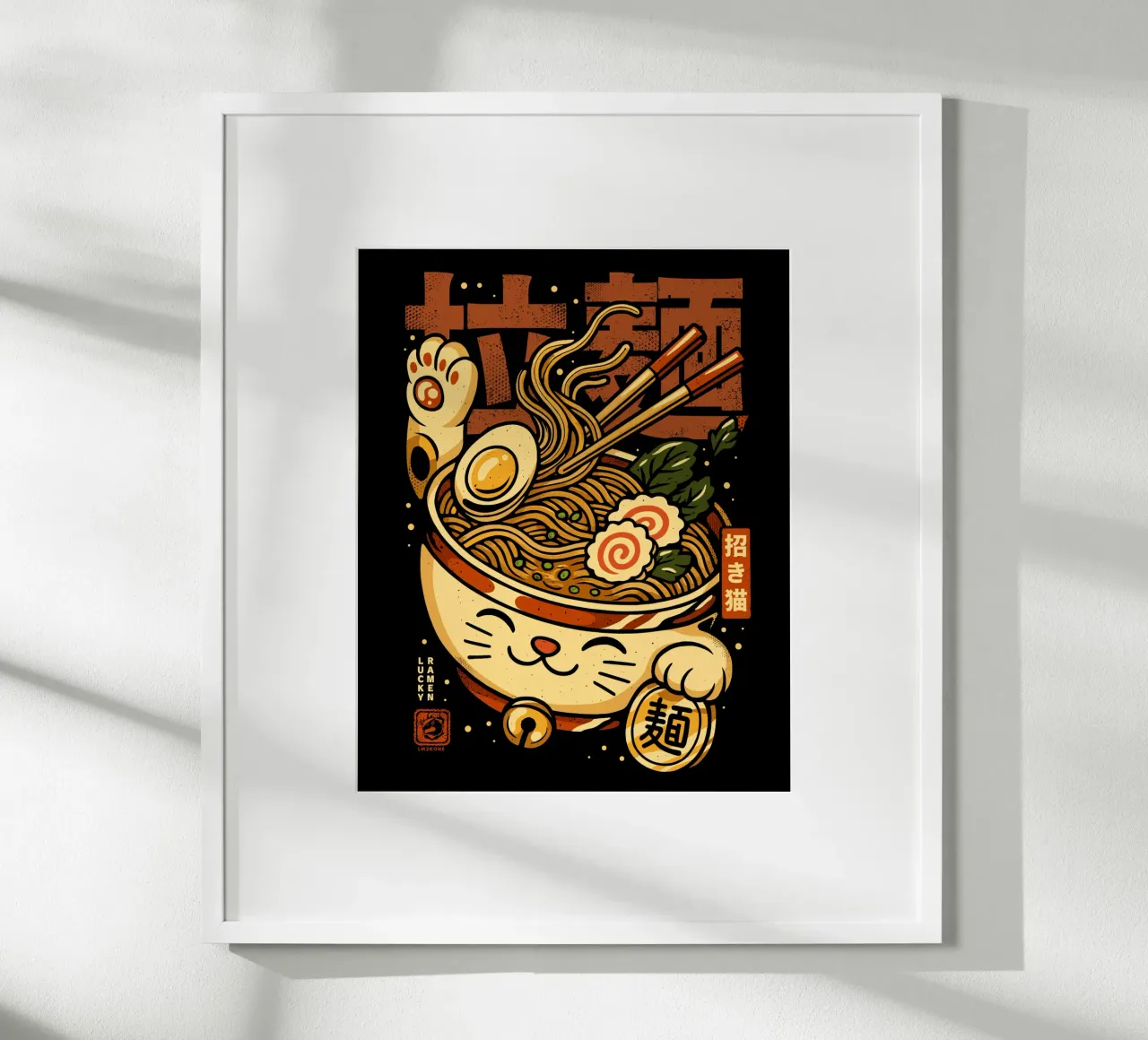 Ramen di tagliatelle Lucky Cat poster con telaio in legno da LM2KONE