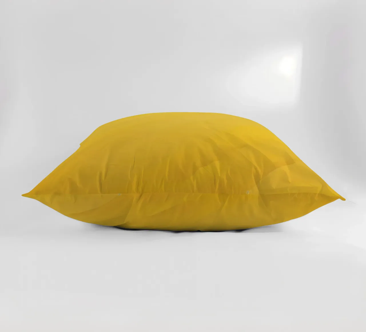 Fond abstrait jaune vif coussin de DesignDoodle