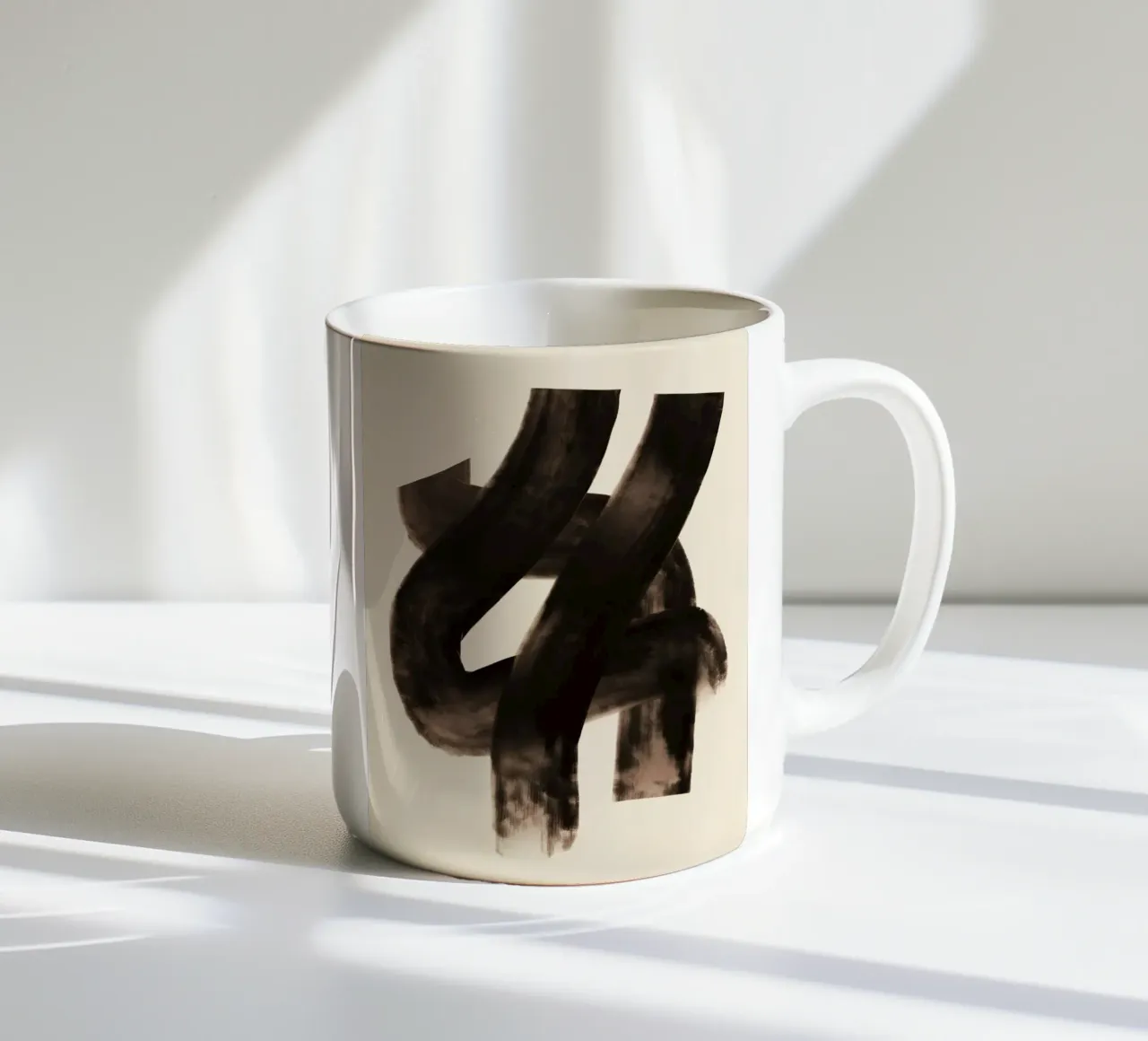 Flusso di olio astratto 11 tazza in ceramica da Little Dean