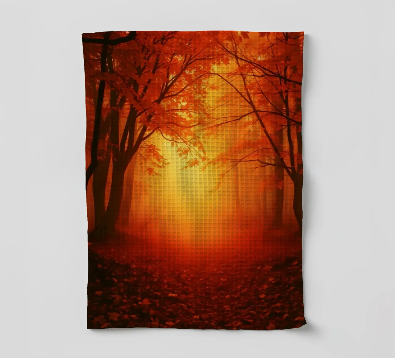 Forêt d'automne baignée d'une lumière dorée torchon de DesignDoodle