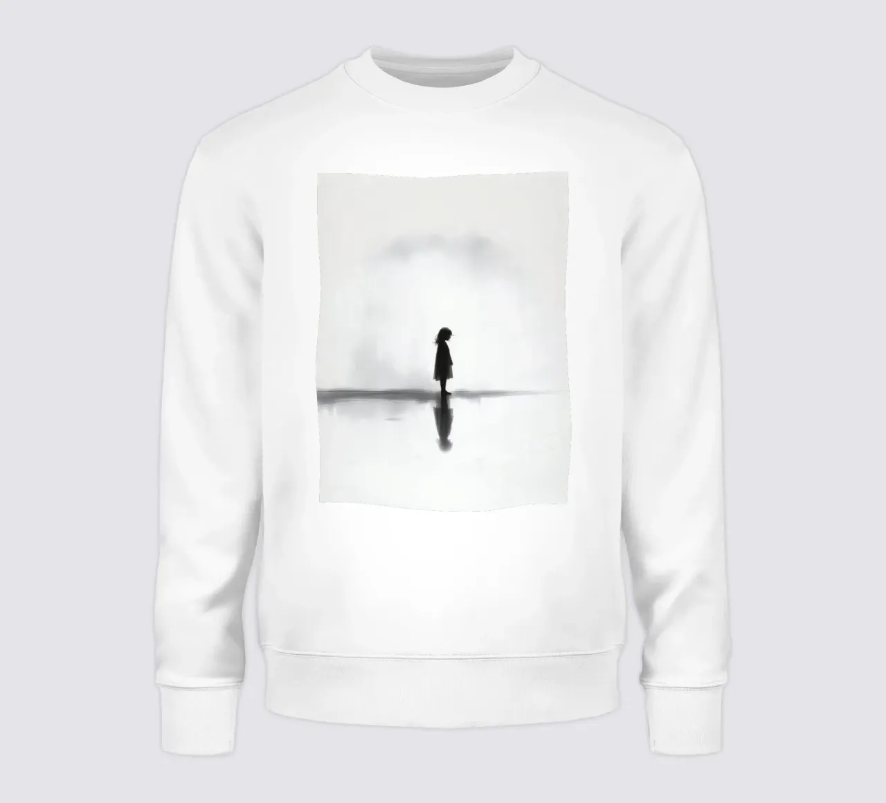 Ragazza in piedi da sola in silhouette su uno sfondo nebbioso felpa da DesignDoodle