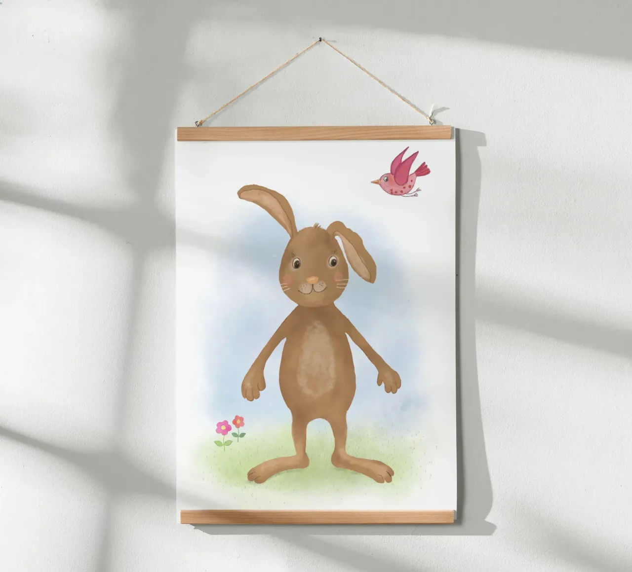 Hase mit Vögelchen poster con telaio in alluminio da Farbwelten