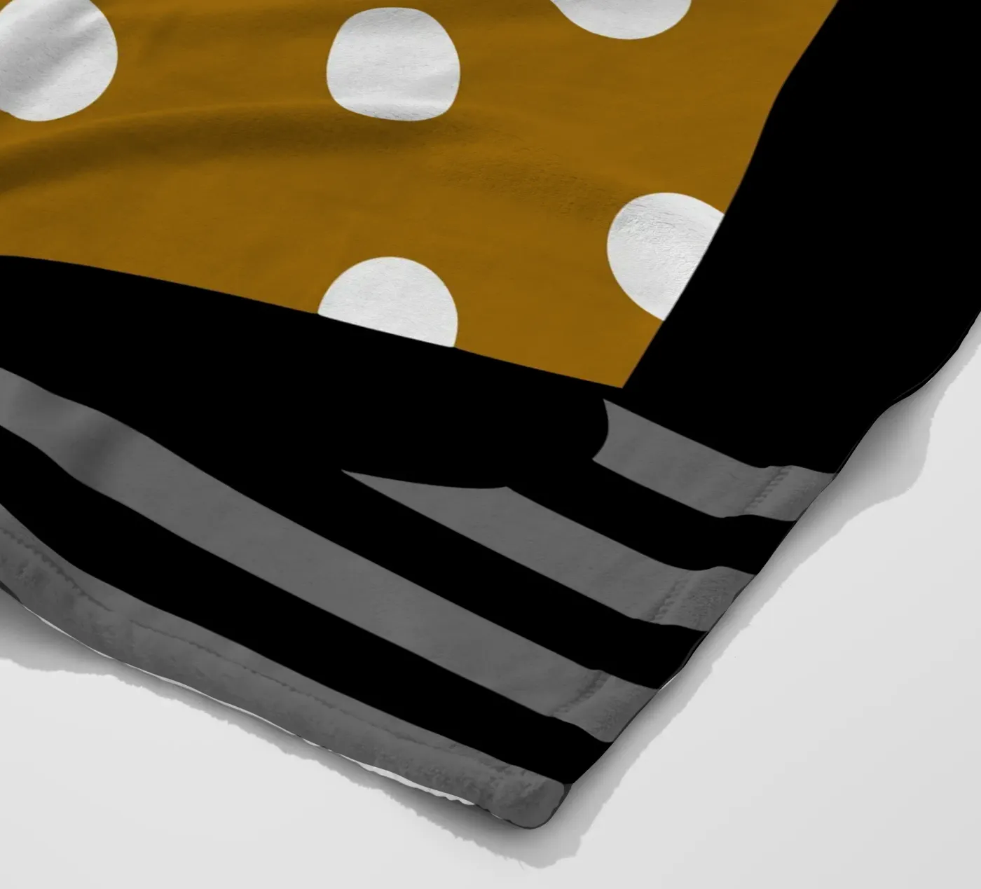 Formaggio coperta in pile da LOOK DIFFERENT