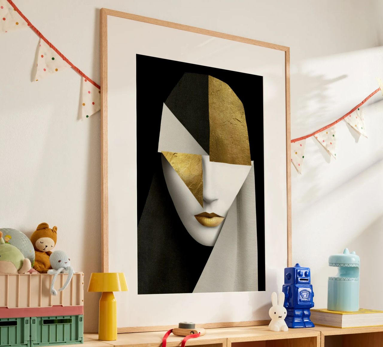 Abstrakte Porträtcollage mit Gold und monochromen Texturen Poster von Modern Muse