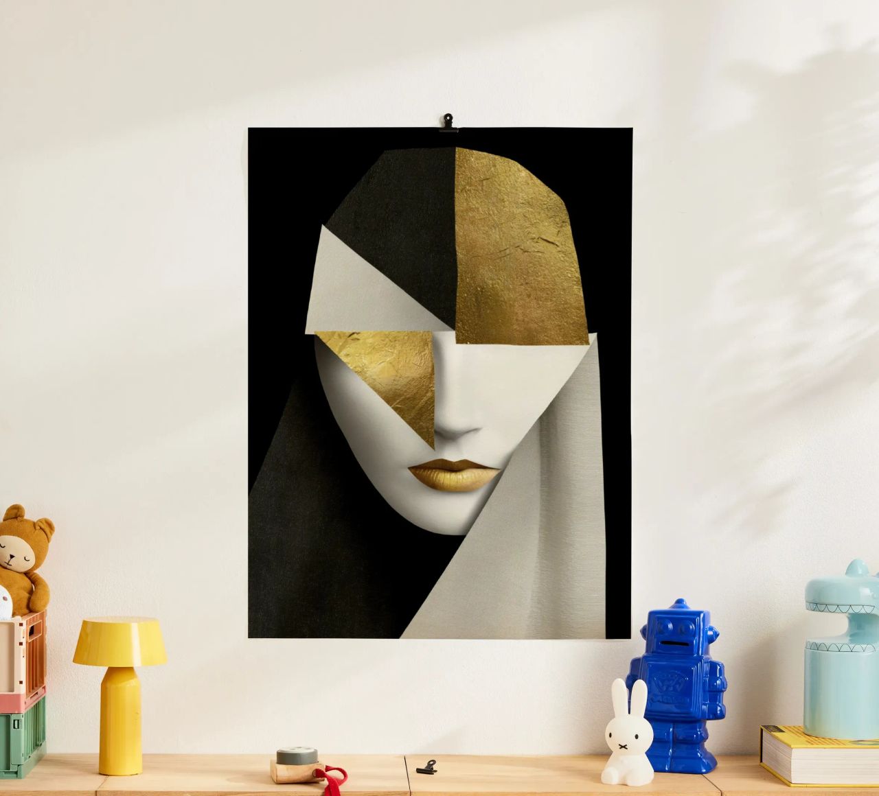 Abstrakte Porträtcollage mit Gold und monochromen Texturen Poster von Modern Muse