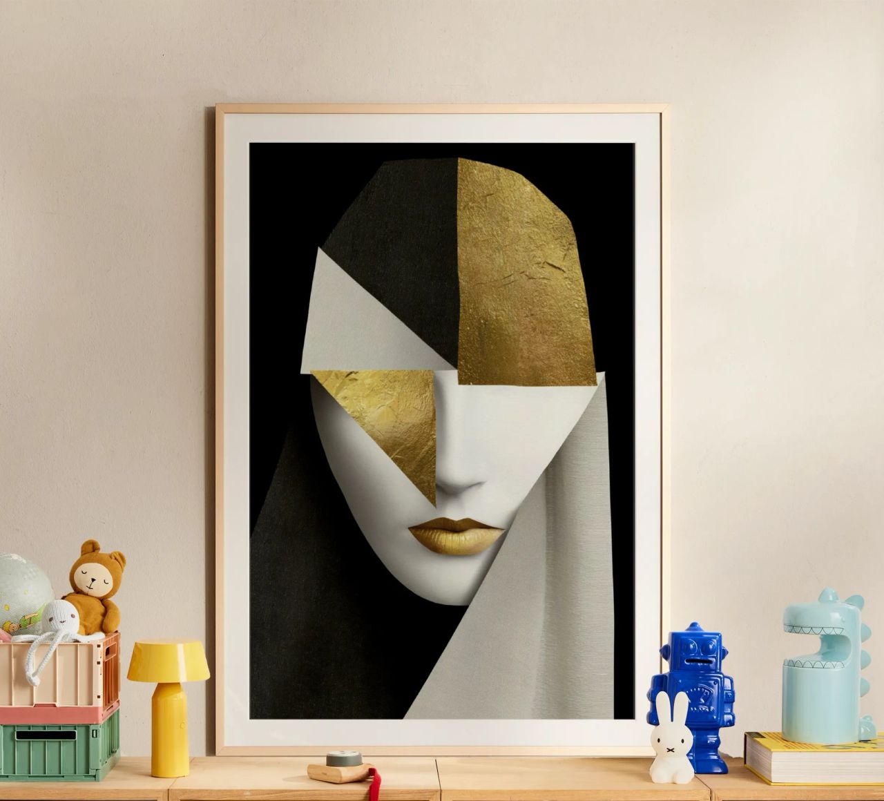 Abstrakte Porträtcollage mit Gold und monochromen Texturen Poster von Modern Muse