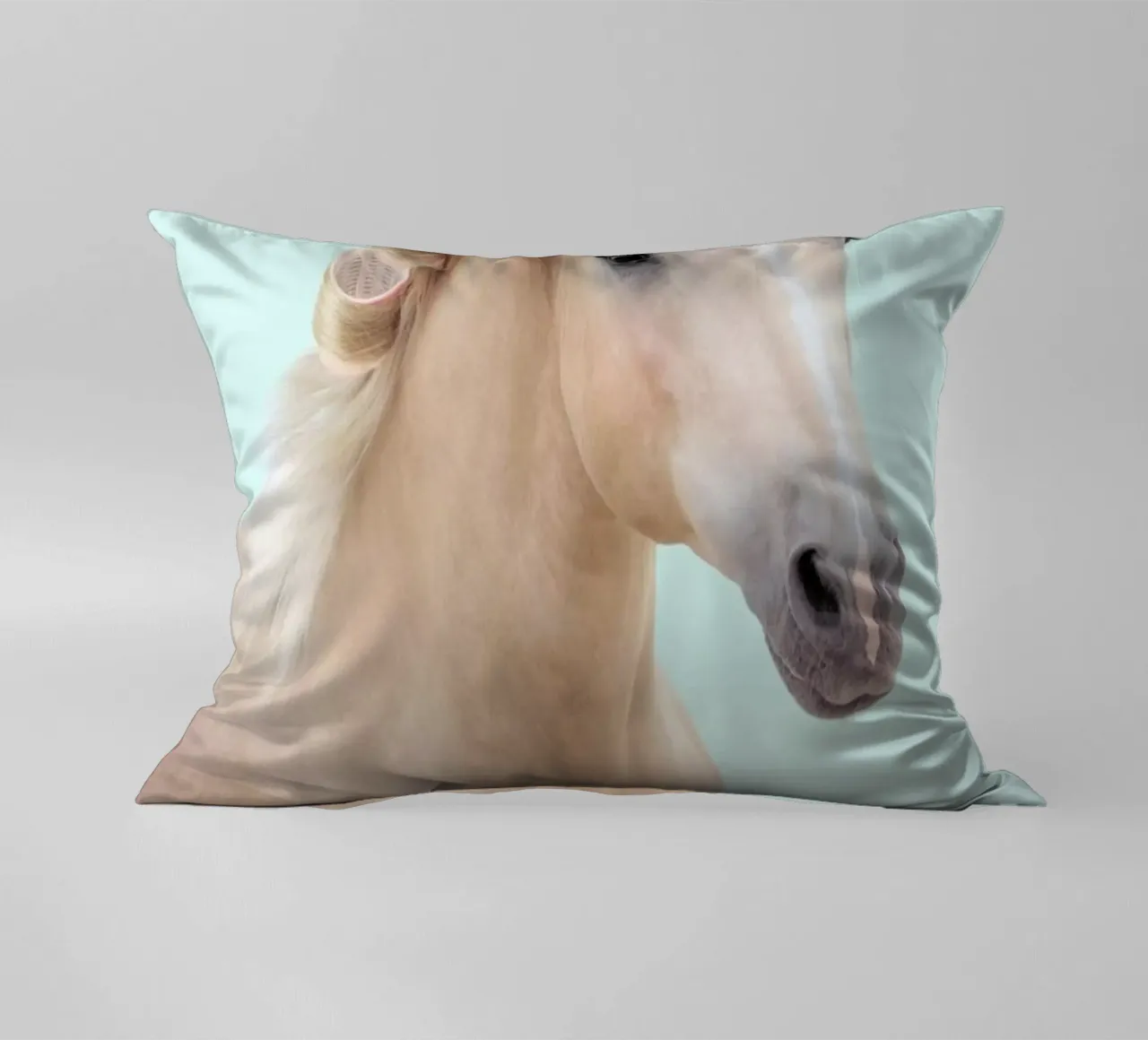 Curly Horse cuscino da Paul Fuentes Design