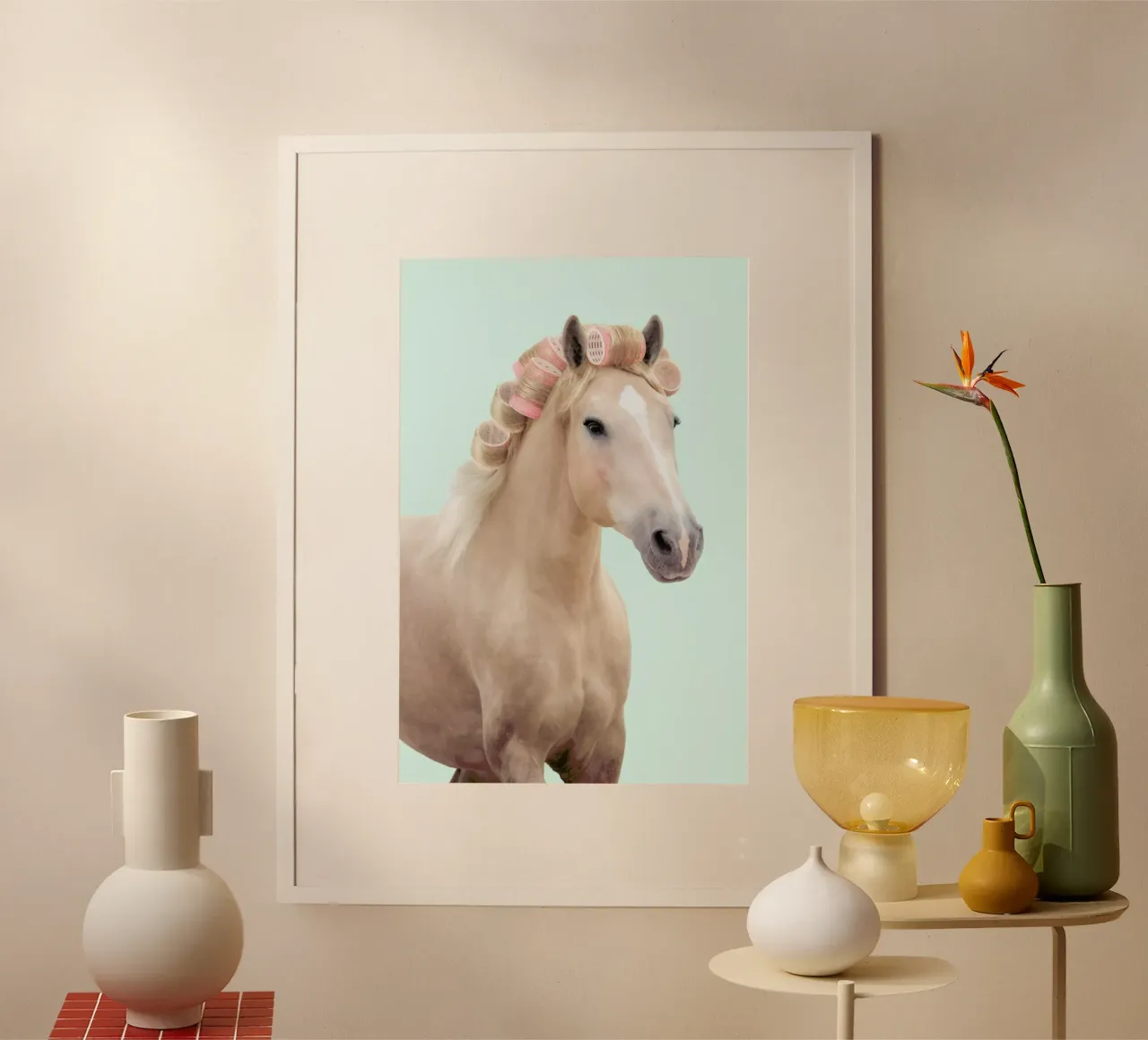 Curly Horse poster con telaio in plastica da Paul Fuentes Design