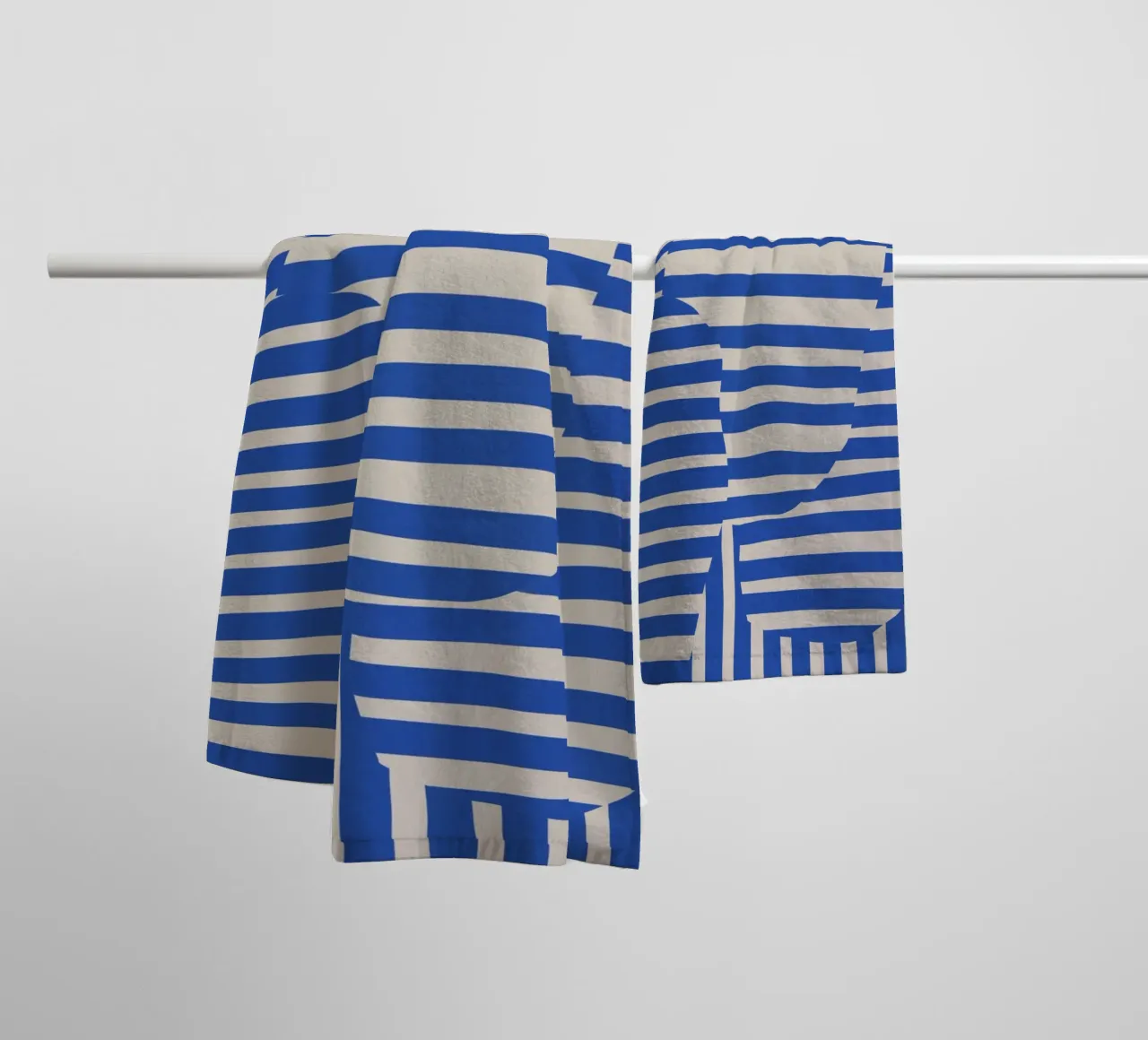 Linea e striscia blu asciugamano da bagno da Little Dean