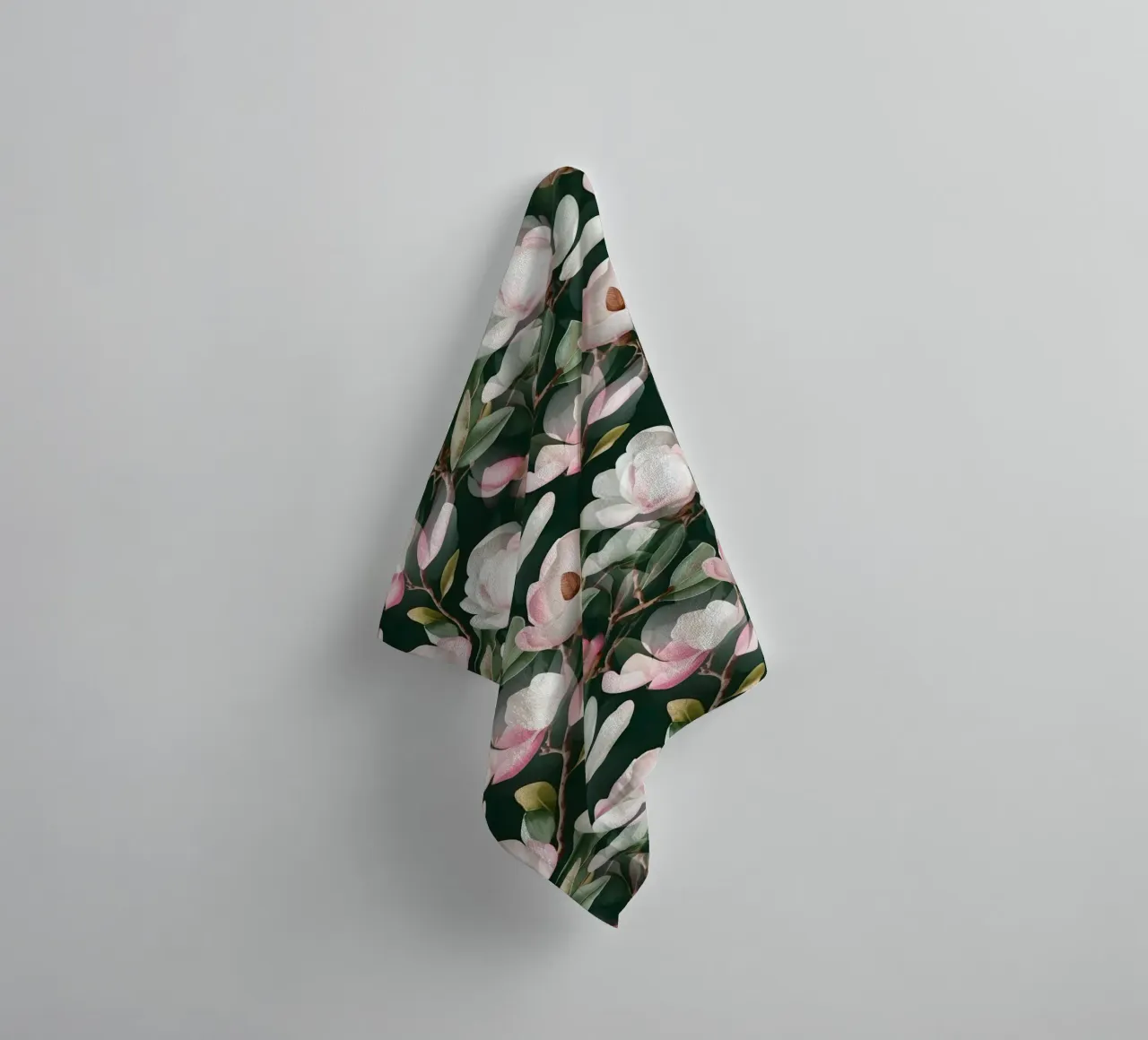 Magnolia verde e rosa asciugamano da bagno da SilverPegasus