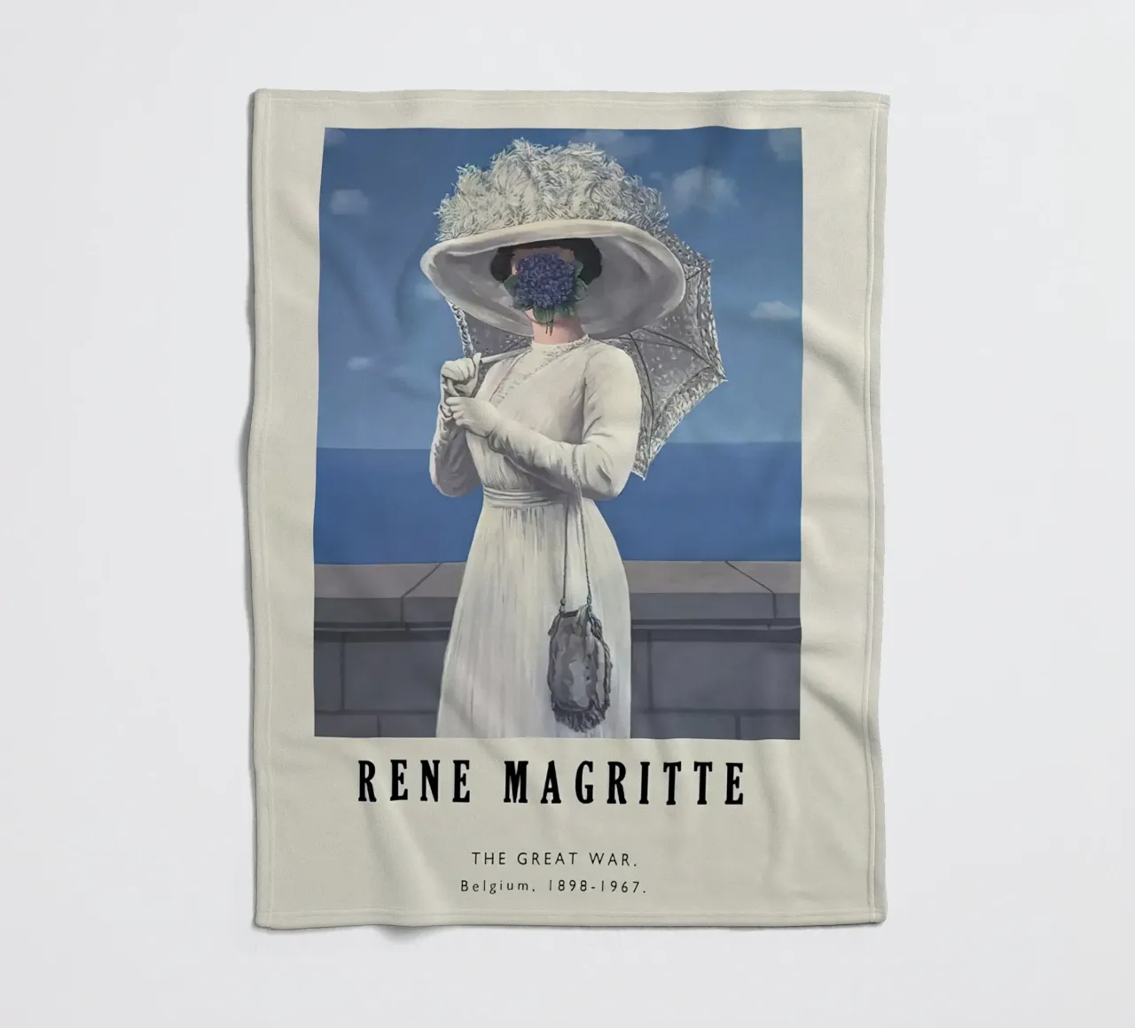 Rene Magritte-Der Große Krieg Fleecedecke von Michel Studio