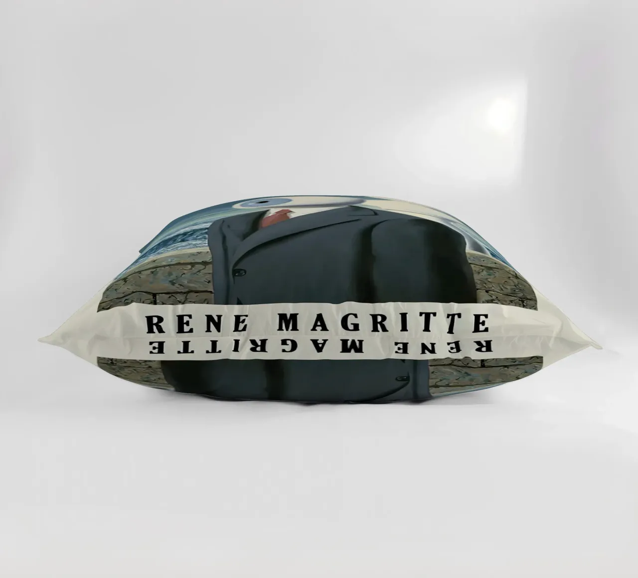 Rene Magritte-Telescope cuscino da Michel Studio