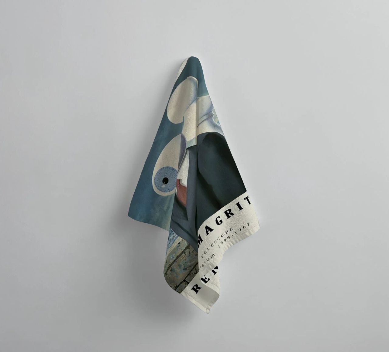 René Magritte-Telescope serviette de bain de Michel Studio