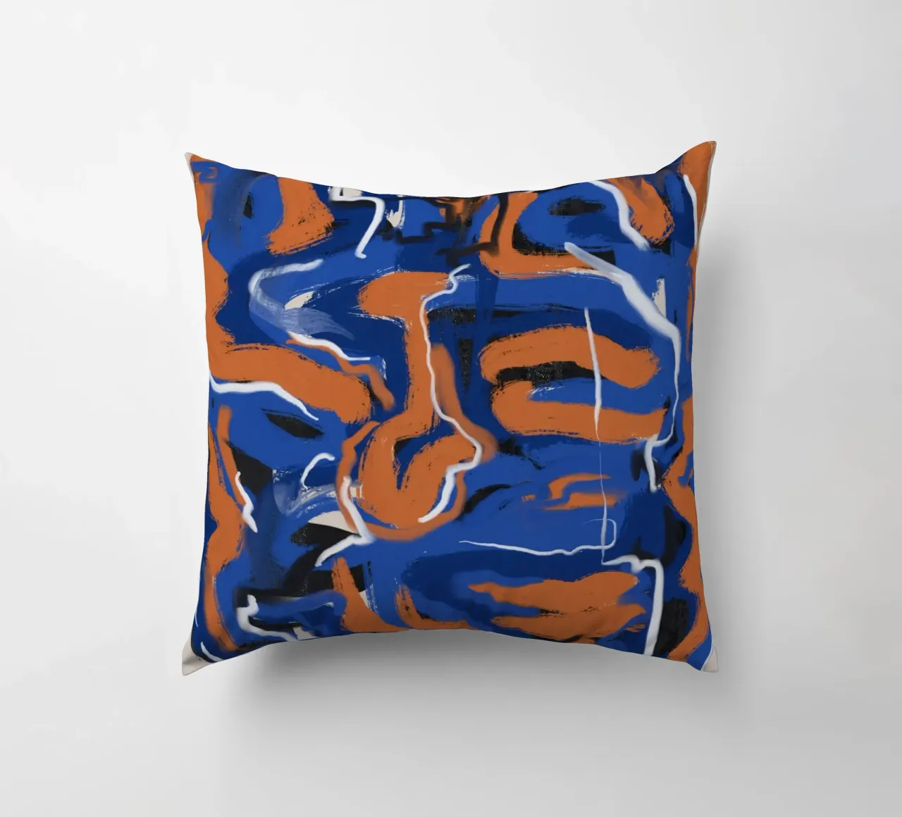 Danse du bleu et du rouge coussin de Little Dean