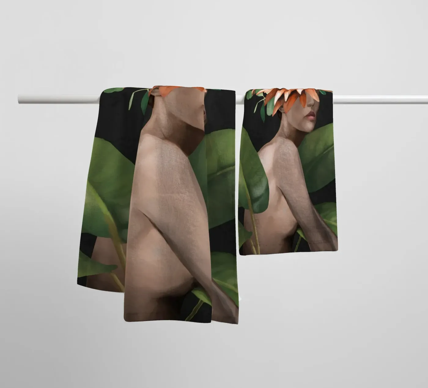 Veiled by Bloom 2 badhanddoek van Nadjaa
