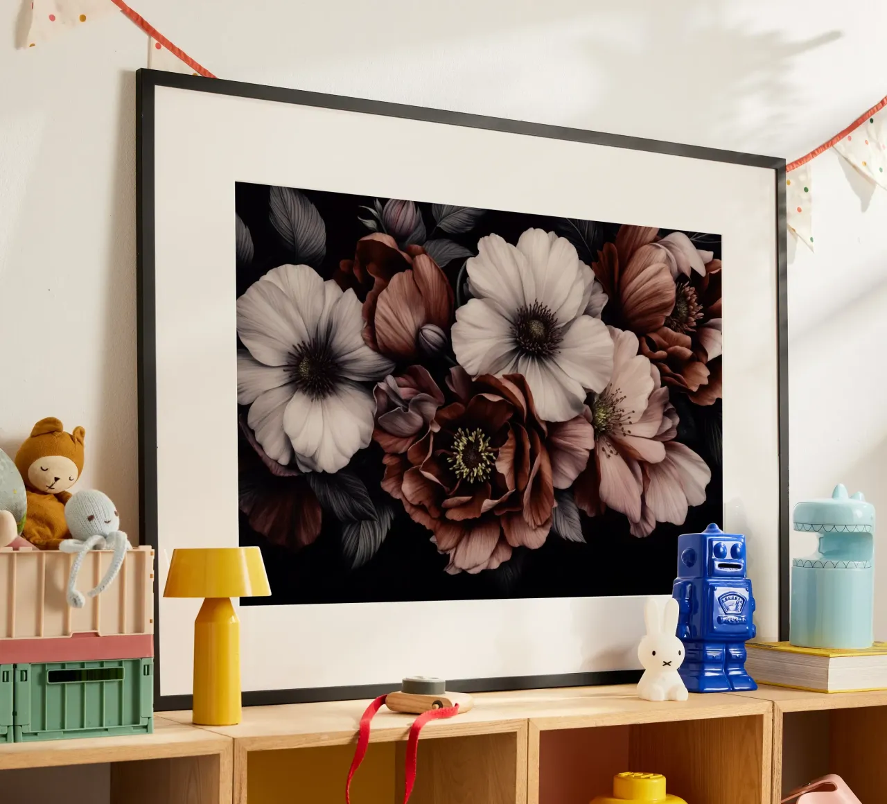 Symfonie van schemerbloemen in barokke tinten poster met houten frame van Andrea Haase Floral Passion