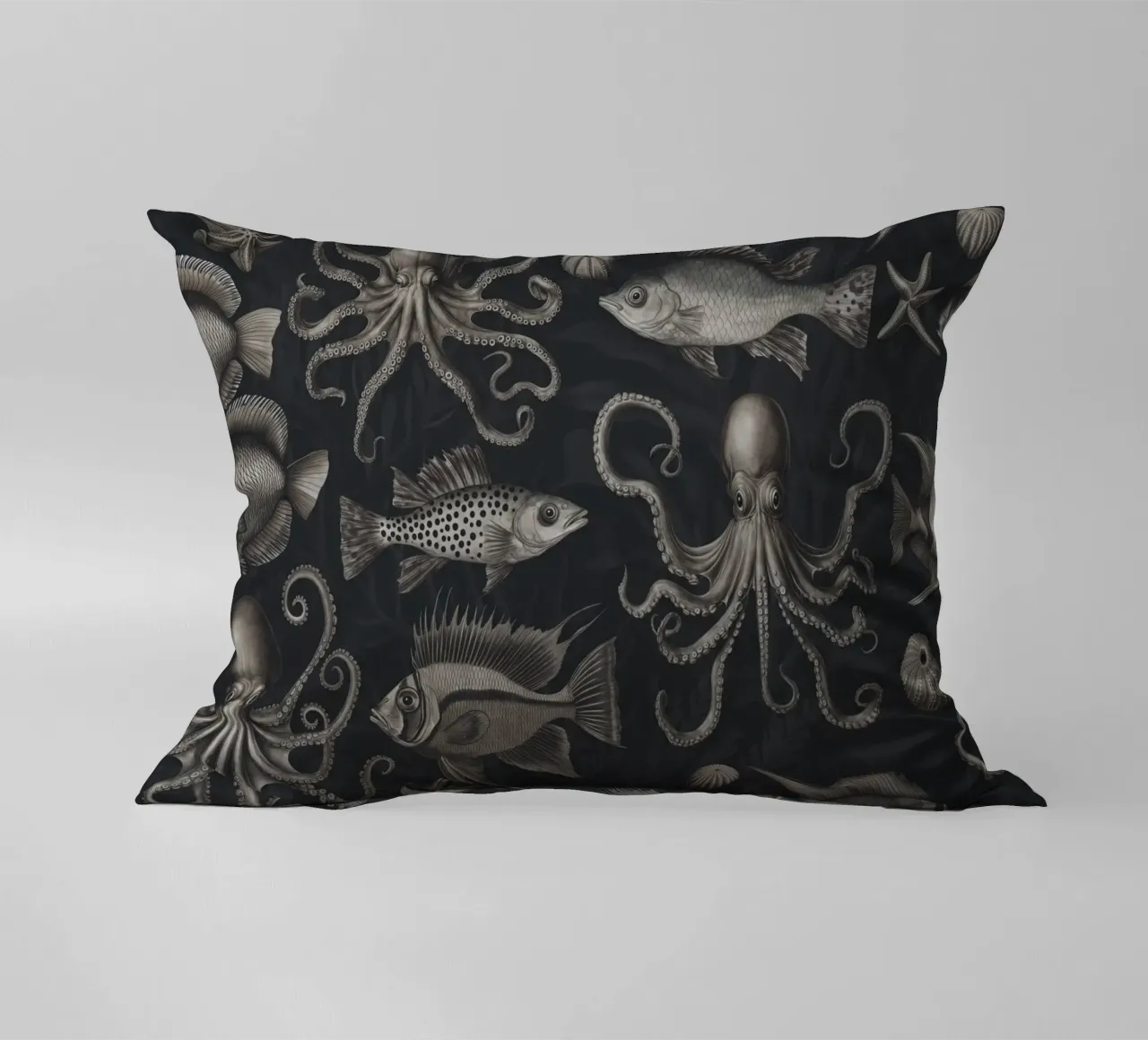 Magia subacquea oscura e lunatica cuscino da Andrea Haase Vintage World