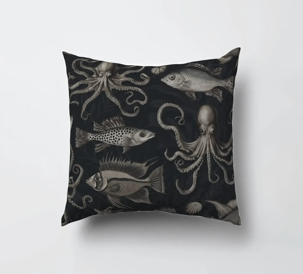 Magia subacquea oscura e lunatica cuscino da Andrea Haase Vintage World