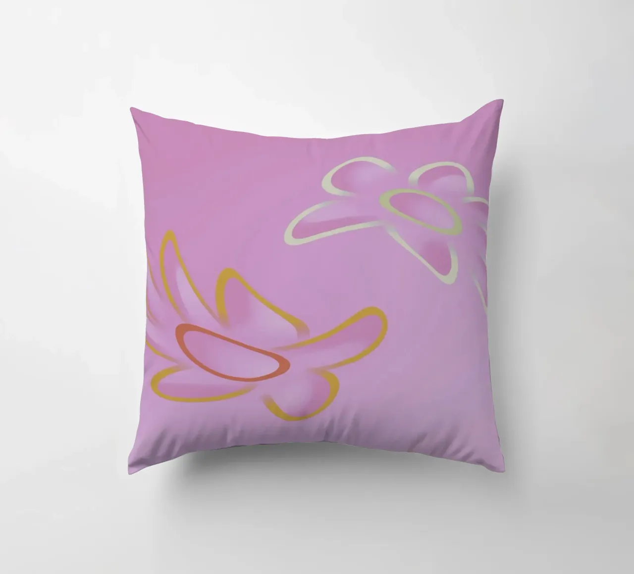 Immagine dinamica di fiori colorati in viola e arancione cuscino da Something for you