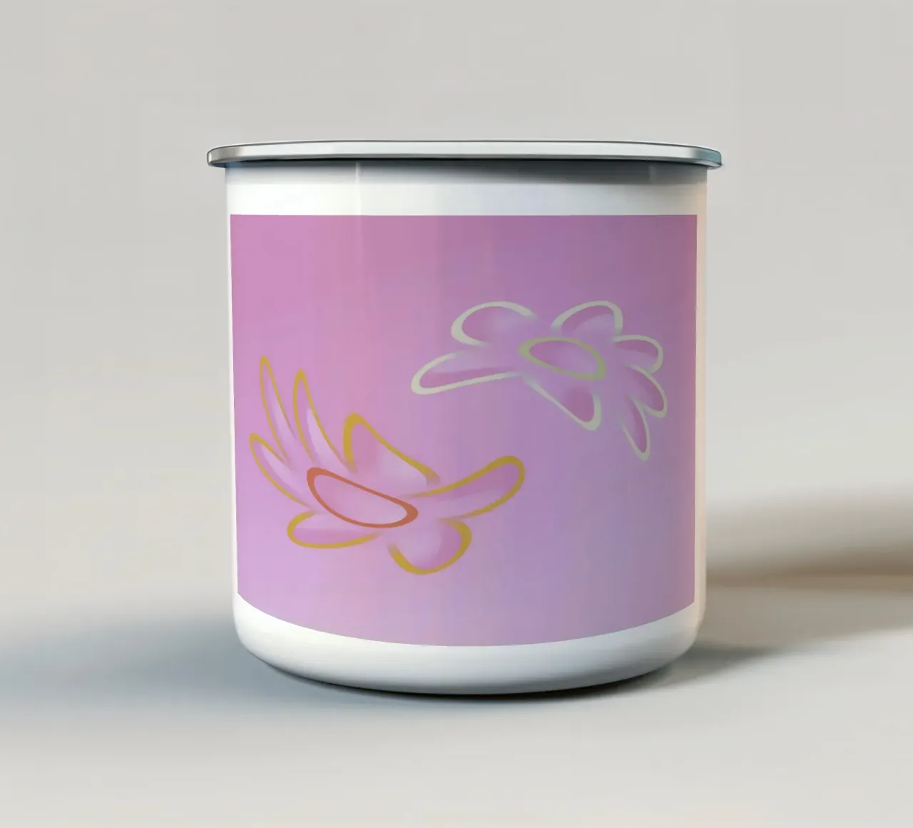Immagine dinamica di fiori colorati in viola e arancione tazza in smalto da Something for you