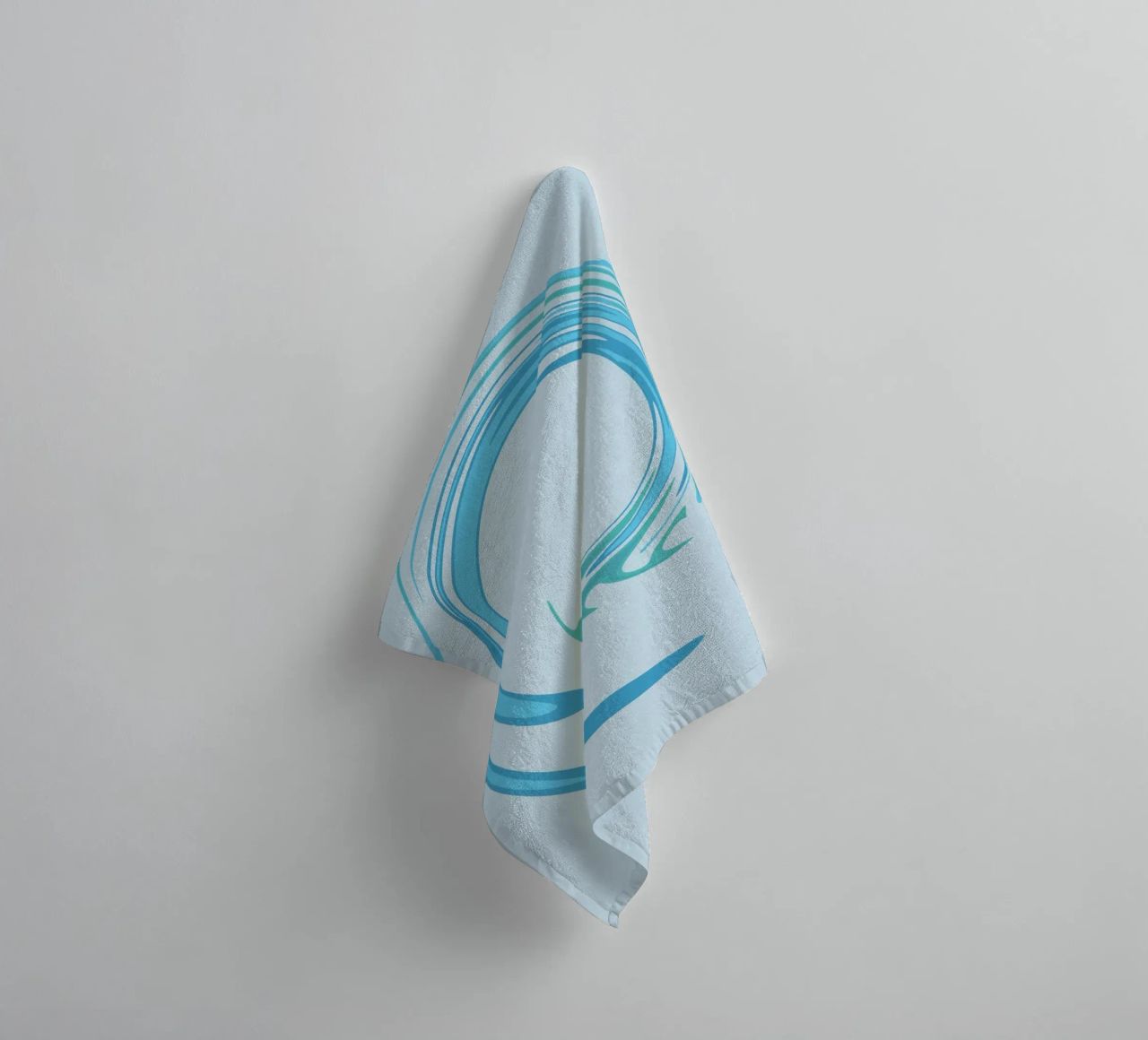 Motif tourbillonnant abstrait et dynamique en bleu serviette de bain de Something for you