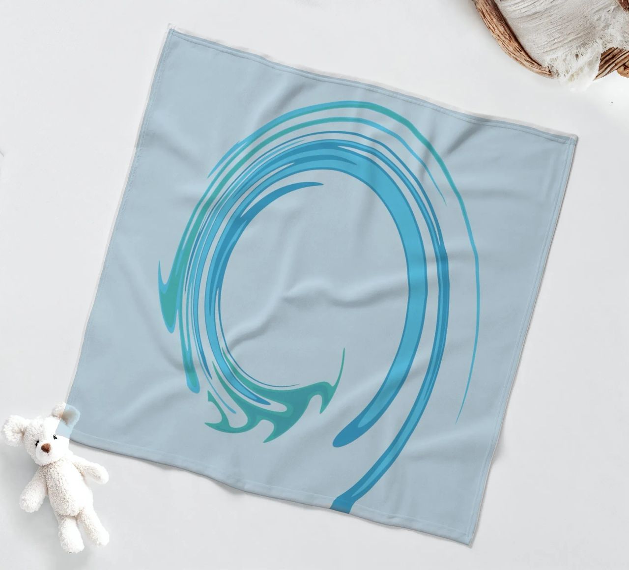 Abstraktes dynamisches Wirbelmuster in Blau Fleecedecke von Something for you