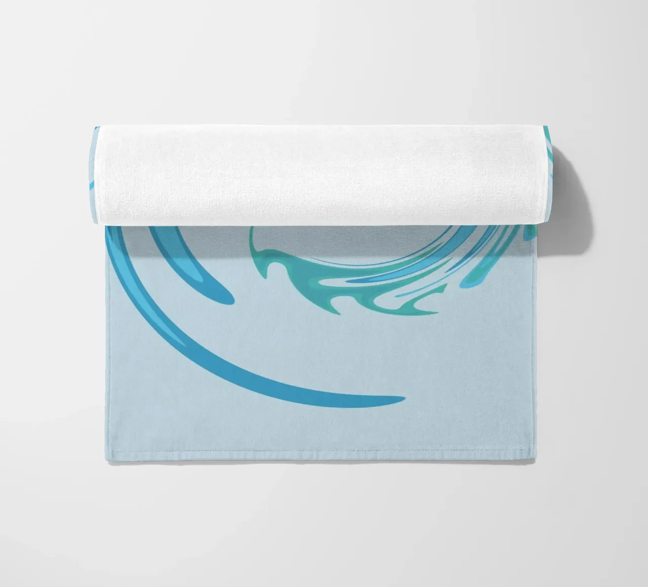 Abstraktes dynamisches Wirbelmuster in Blau Strandtuch von Something for you