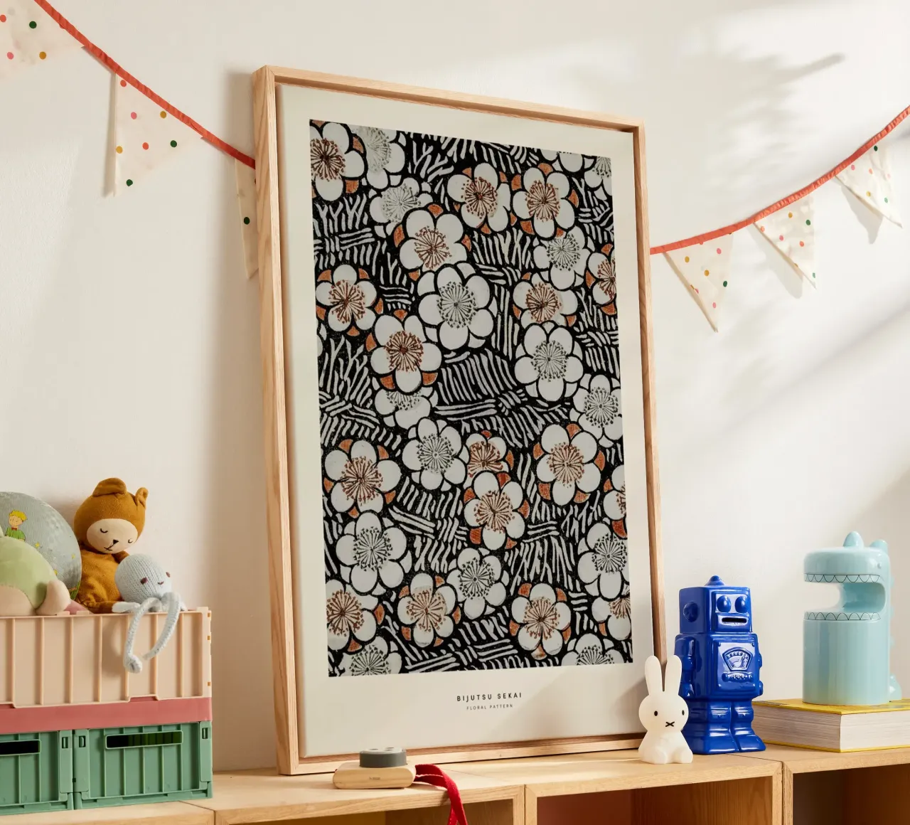 Bijutsu Sekai - Floral Pattern tela con Cornice a cassetta da Vintage by JUNIQE