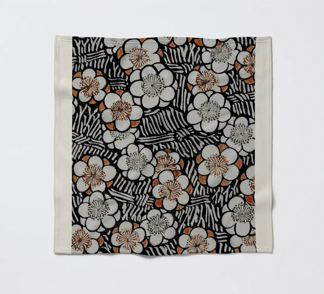 Bijutsu Sekai - Floral Pattern coperta in pile da Vintage by JUNIQE