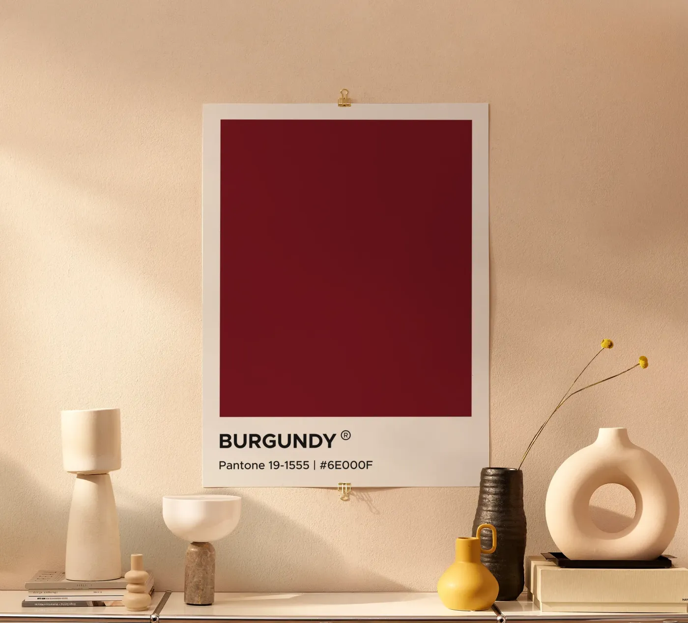Borgogna Pantone poster da Paigaam Studio
