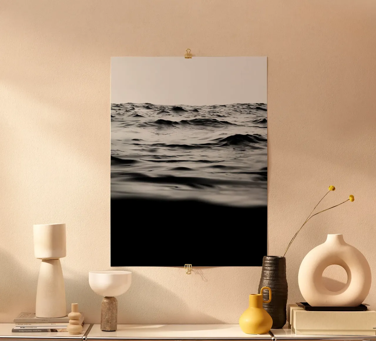 Orizzonte del Mar Nero poster con telaio in legno da Moon  Bloom