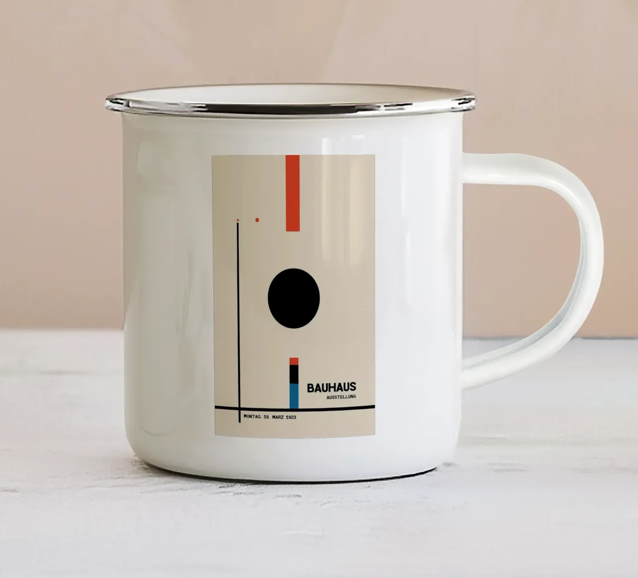 Poster minimalista Bauhaus tazza in smalto da Dale Edward YoungJr