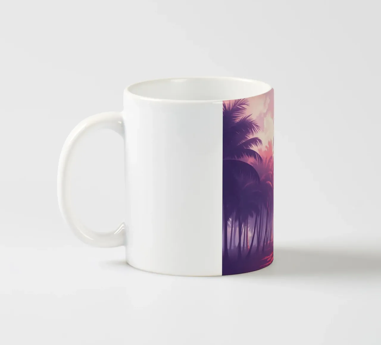 Zonsondergang met palmbomen langs sereen water in de schemering keramische mok van DesignDoodle