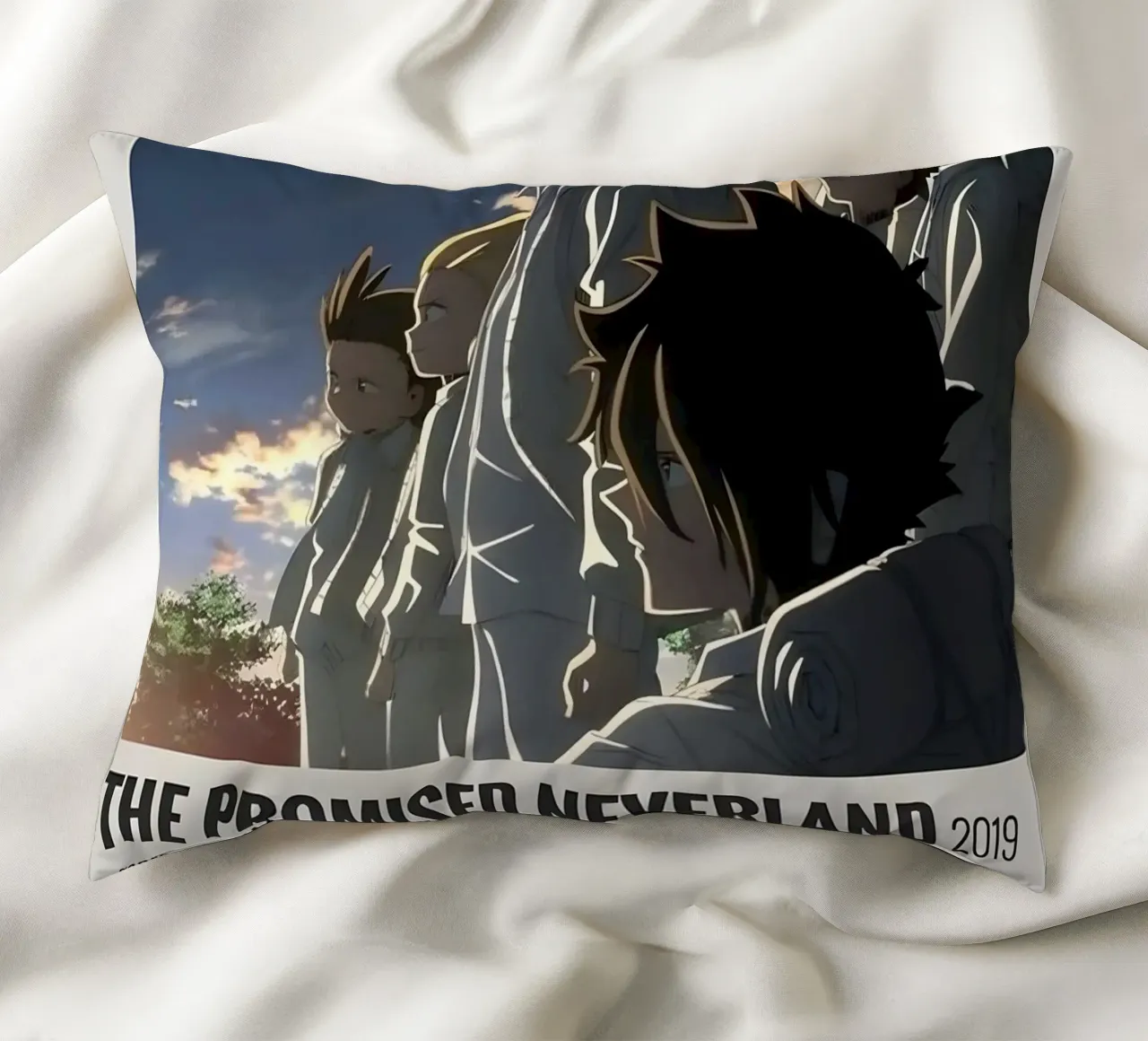 THE PROMISED NEVERLAND 2019 decorative cushion by Totoya