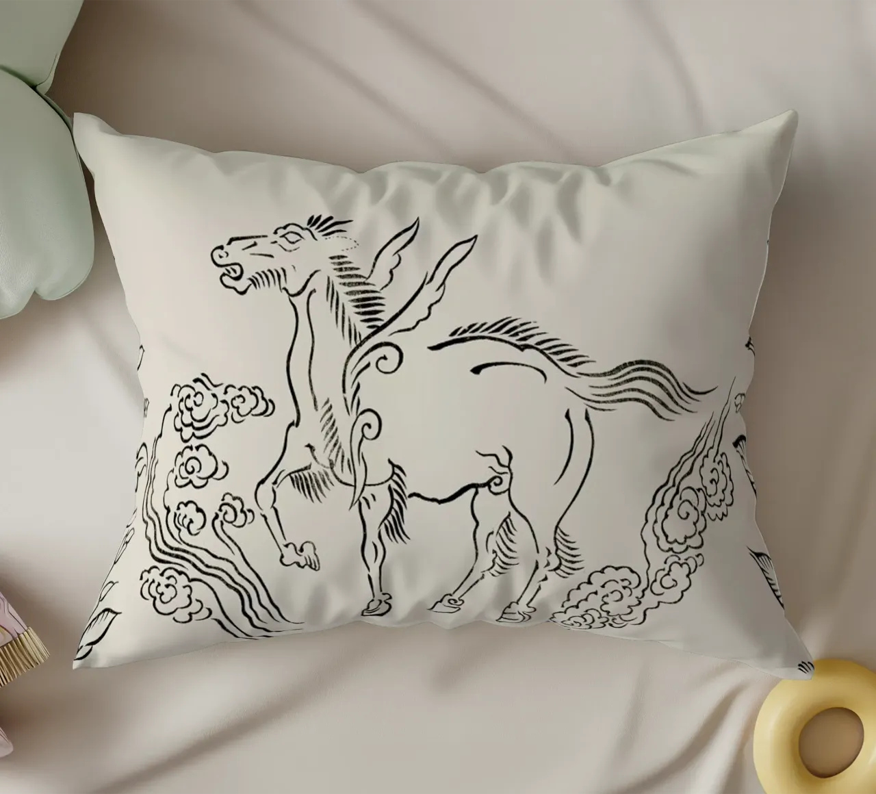 Tomoki - Pegasus Woodblock Print cuscino da Vintage by JUNIQE