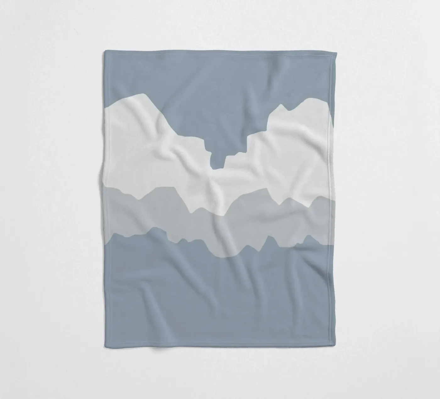 Wolkenlandschap fleecedeken van Little Dean