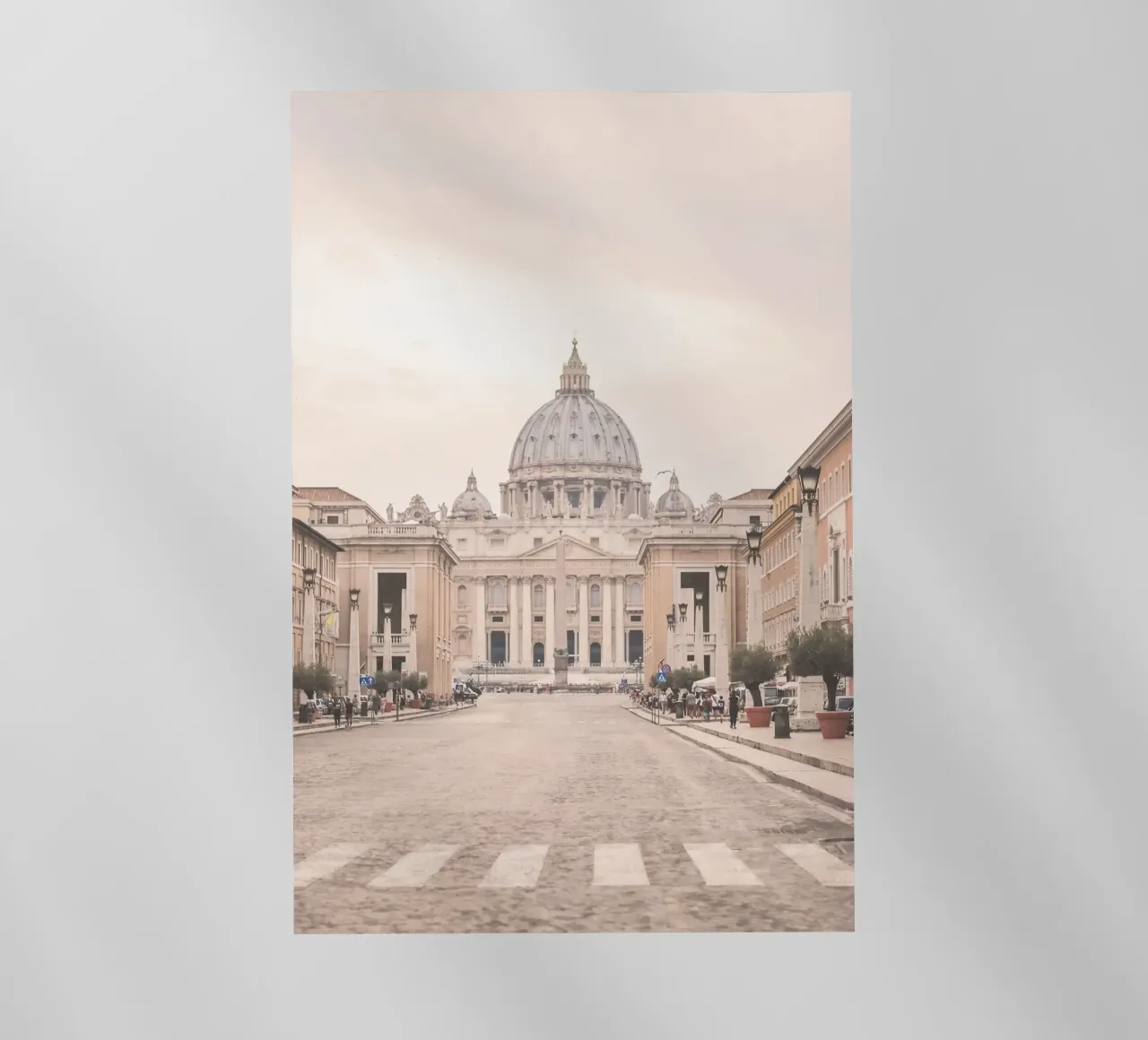 Roma, Italia I Emblematica vista del Vaticano dalla strada pellicola backlit da Julie Travel Photography