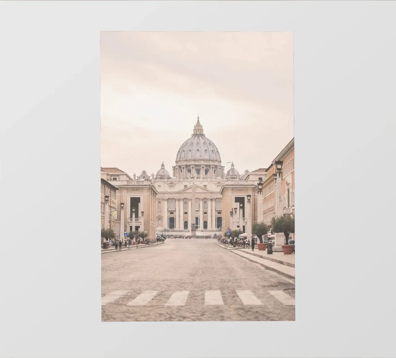 Roma, Italia I Emblematica vista del Vaticano dalla strada pellicola backlit da Julie Travel Photography