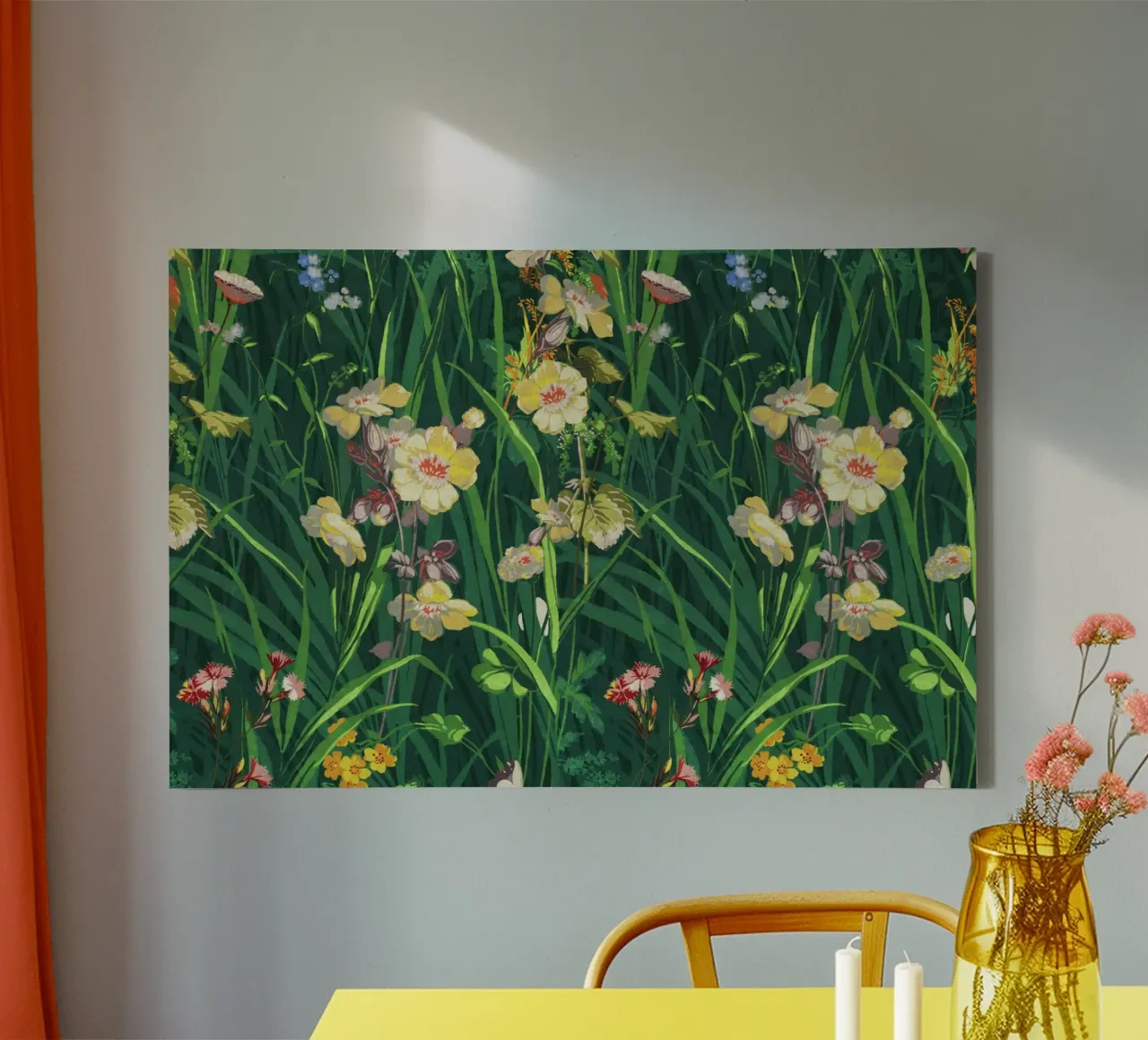 Üppiges florales Muster dekorativer Kunstdruck Leinwand mit Schattenfugenrahmen von NorwesClub