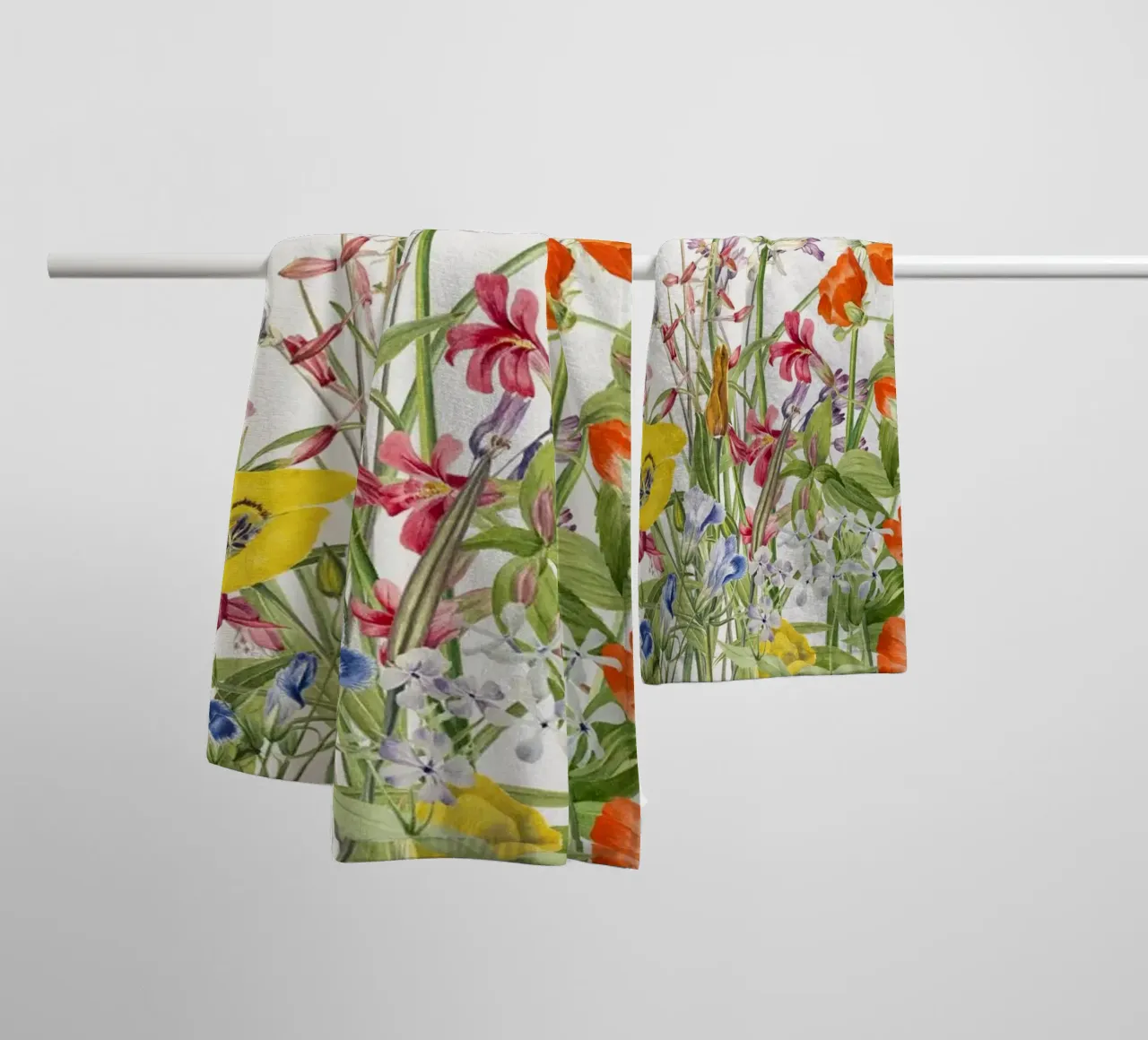 Stampa d'arte di studio botanico sui fiori selvatici asciugamano da bagno da NorwesClub