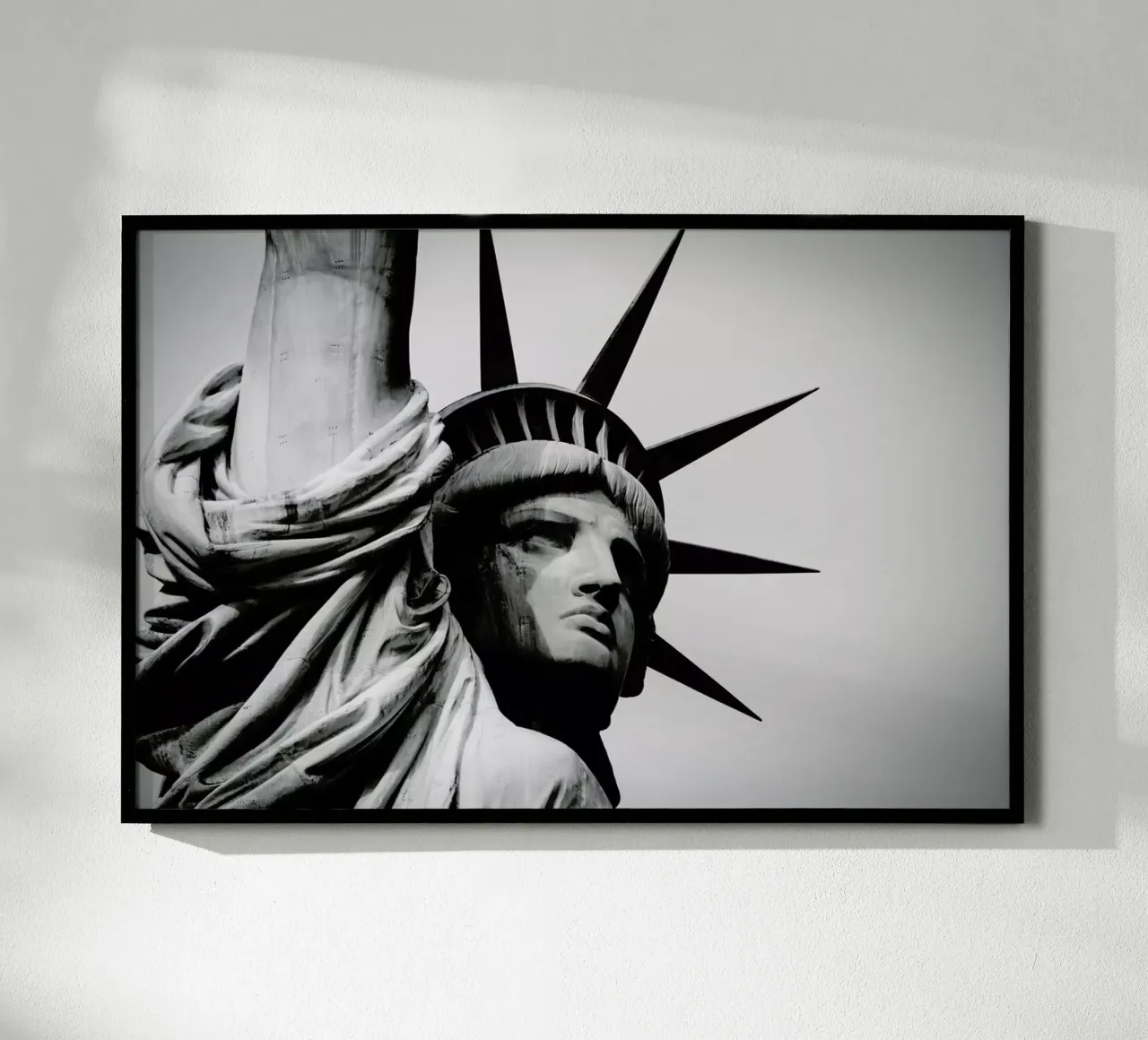 Liberté @Siliman poster avec cadre en bois de EyeEm Mobile GmbH
